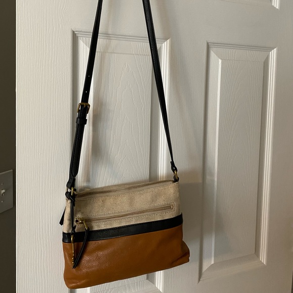 Fossil Crossbody Bag - Picture 2 of 4